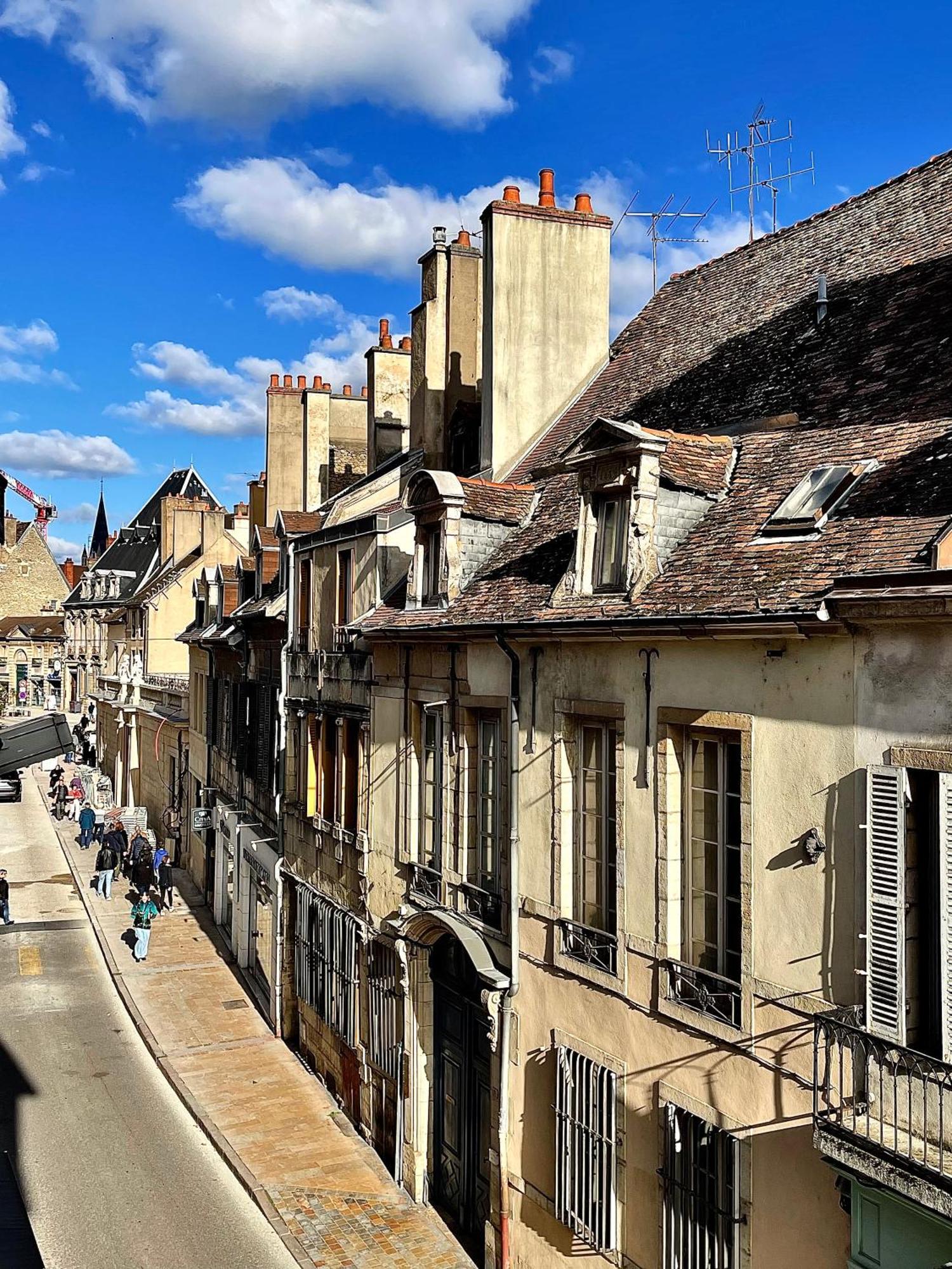 Suite - Le Monge - Dijon Centre Historique מראה חיצוני תמונה